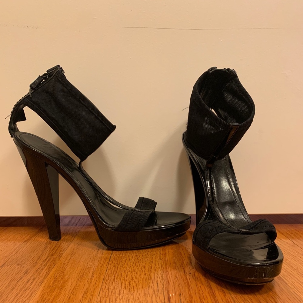 Burberry patent leather T-strap heels